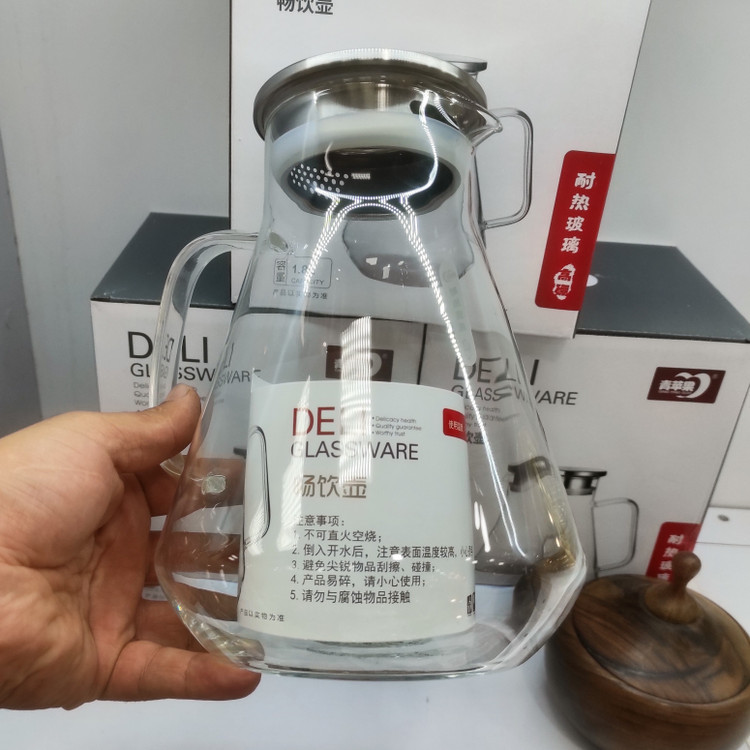 پارچ اب پیرکس 1.8لیتر درب دار ضد شوک
